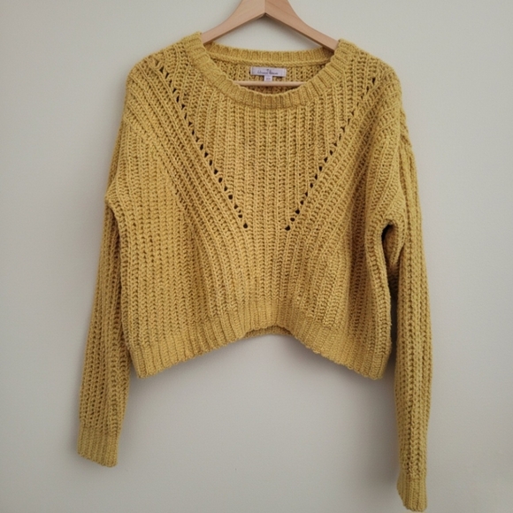 Love Tree Mustard Yellow Crew Neck Sweater. - Picture 2 of 4